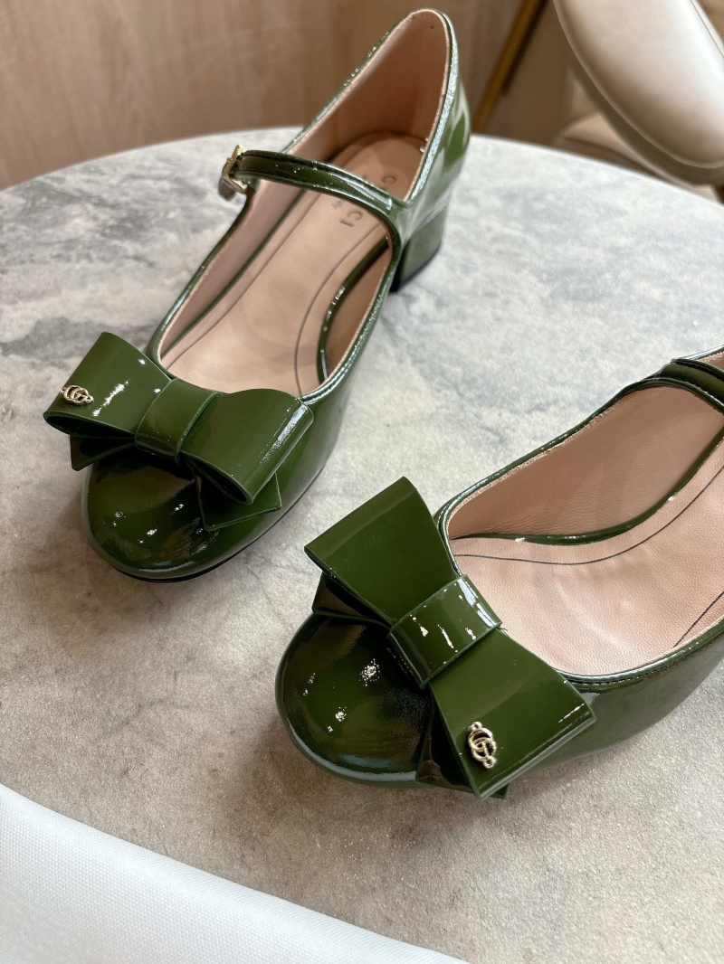 Gvc*1 flat shoes
